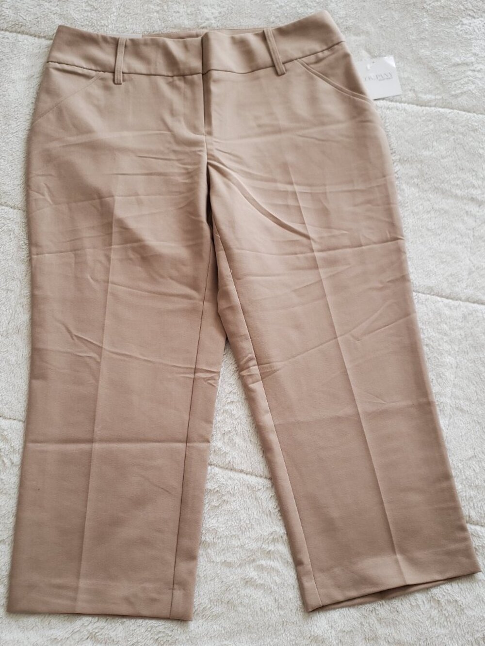 NWT Ellen Tracy Company Easy Care Capri Pants